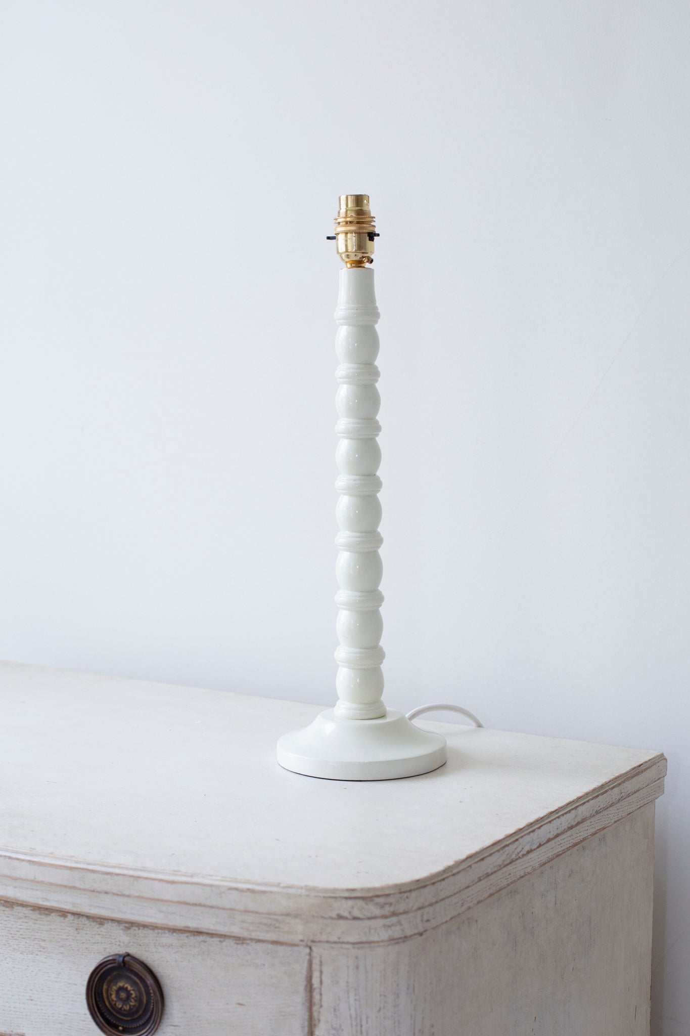 BOBBIN LAMP IN IVORY