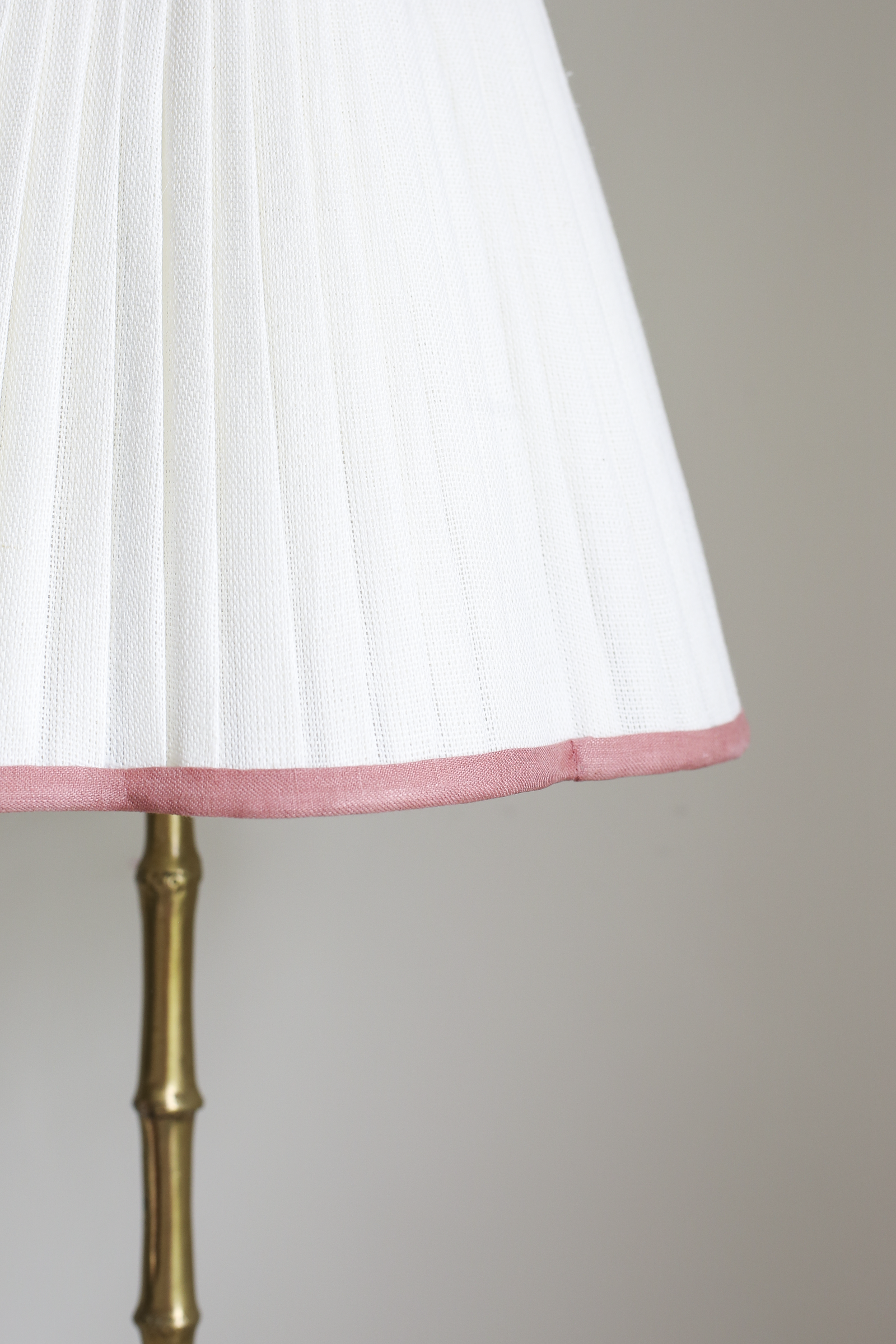 OTTILIE LAMPSHADE WITH ROSE TRIM