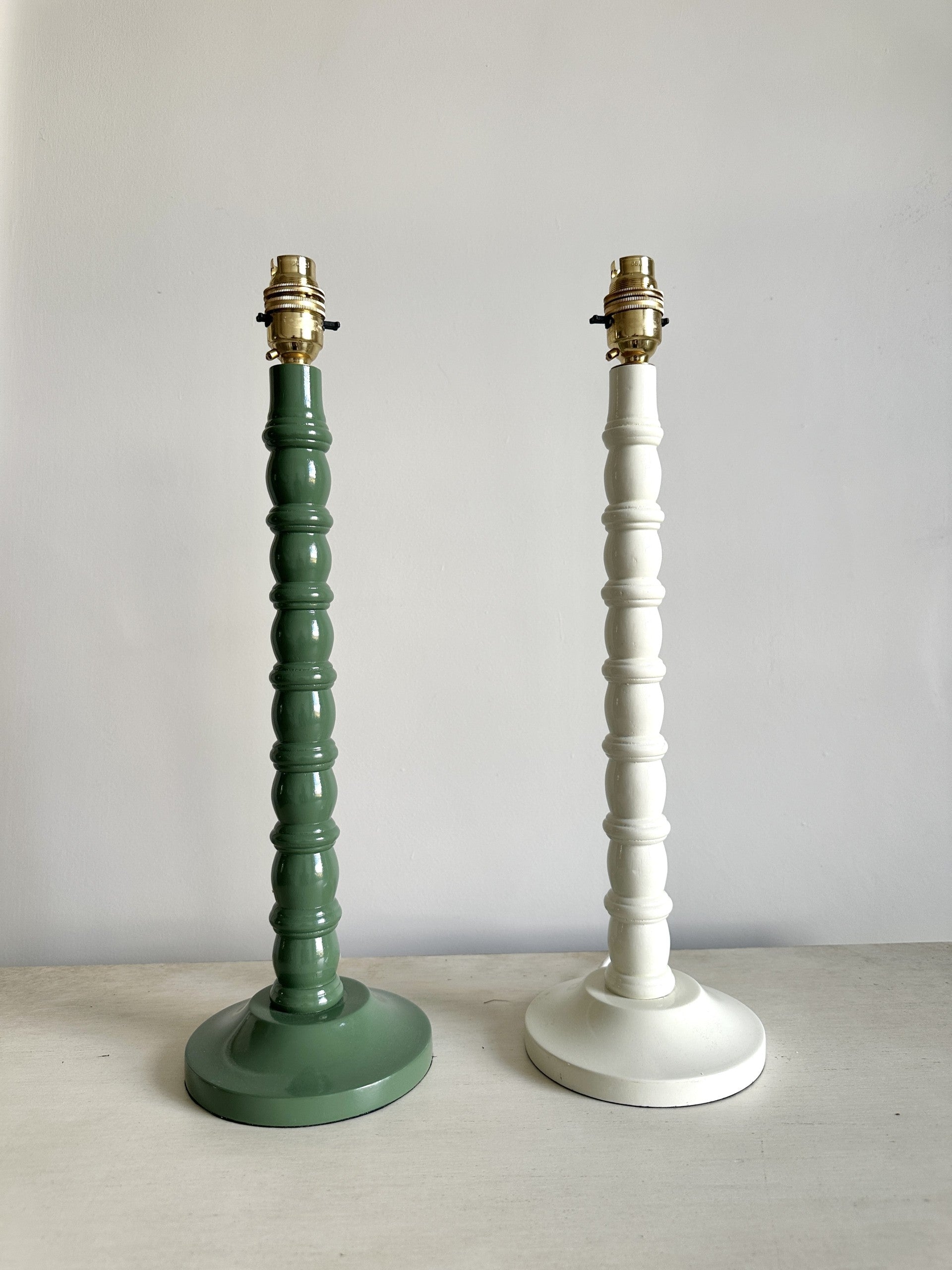 BOBBIN LAMP IN IVORY