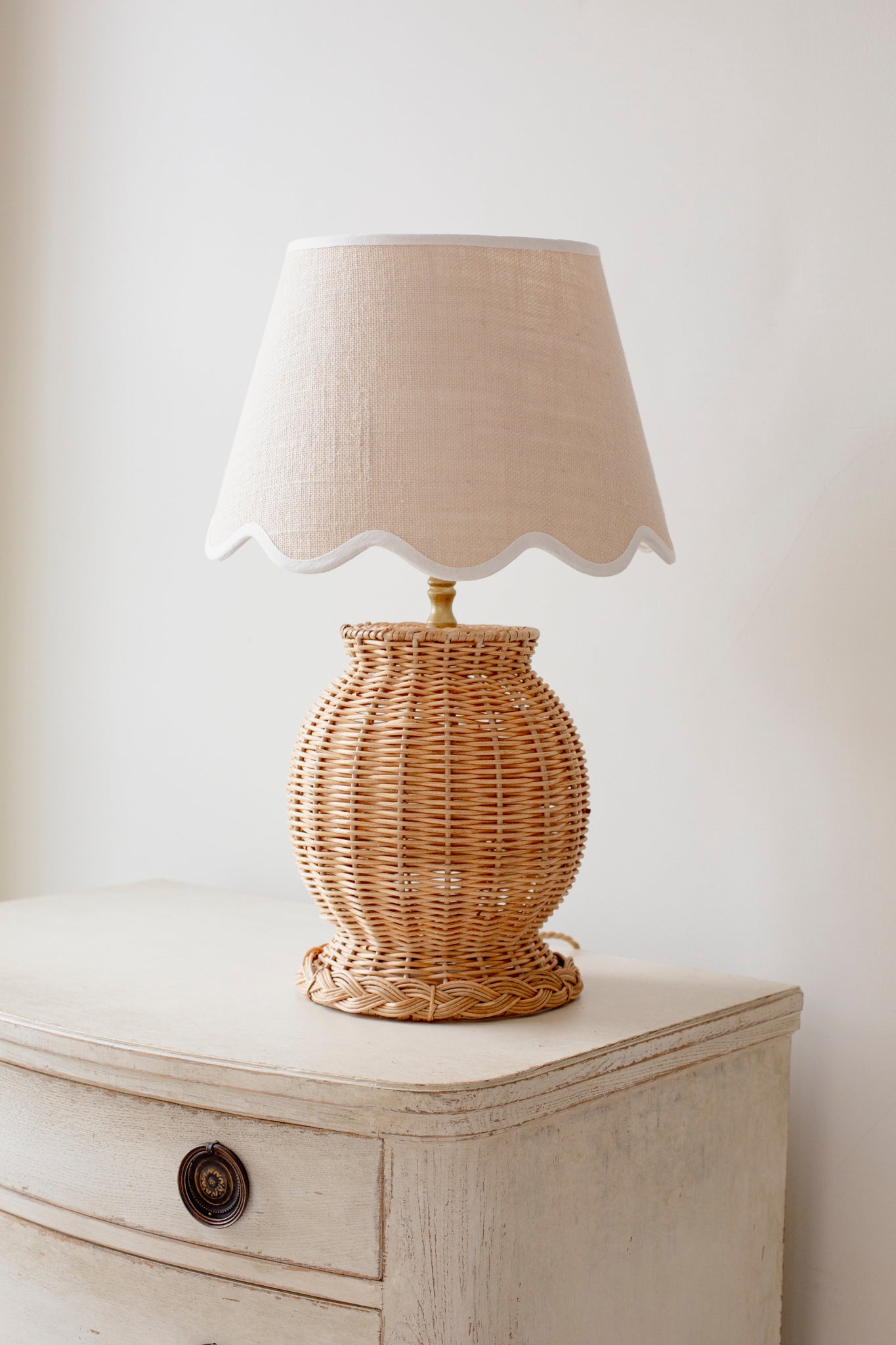 RATTAN GLOBE LAMP BASE