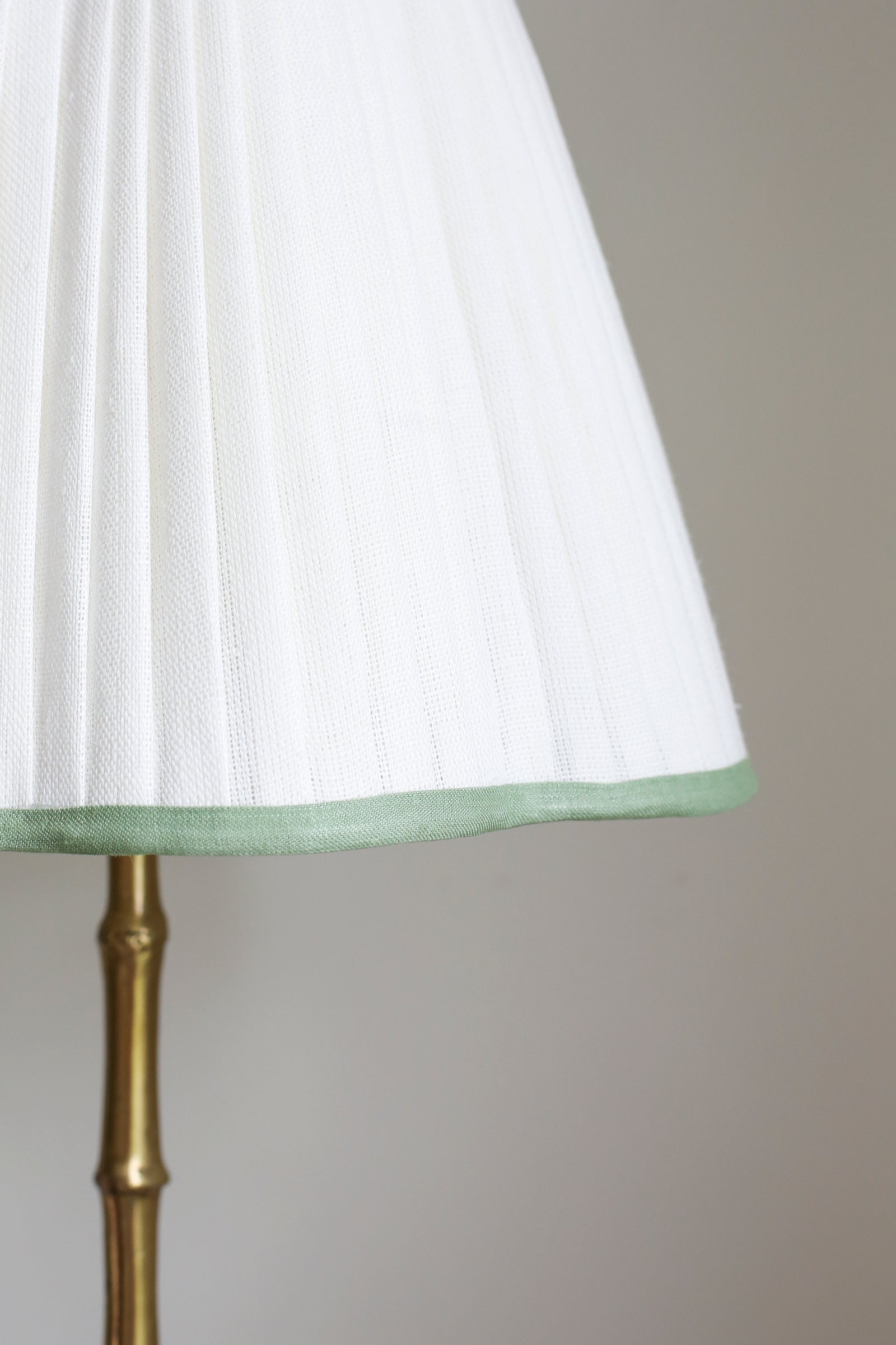 OTTILIE LAMPSHADE WITH SAGE TRIM - CANDLE CLIP