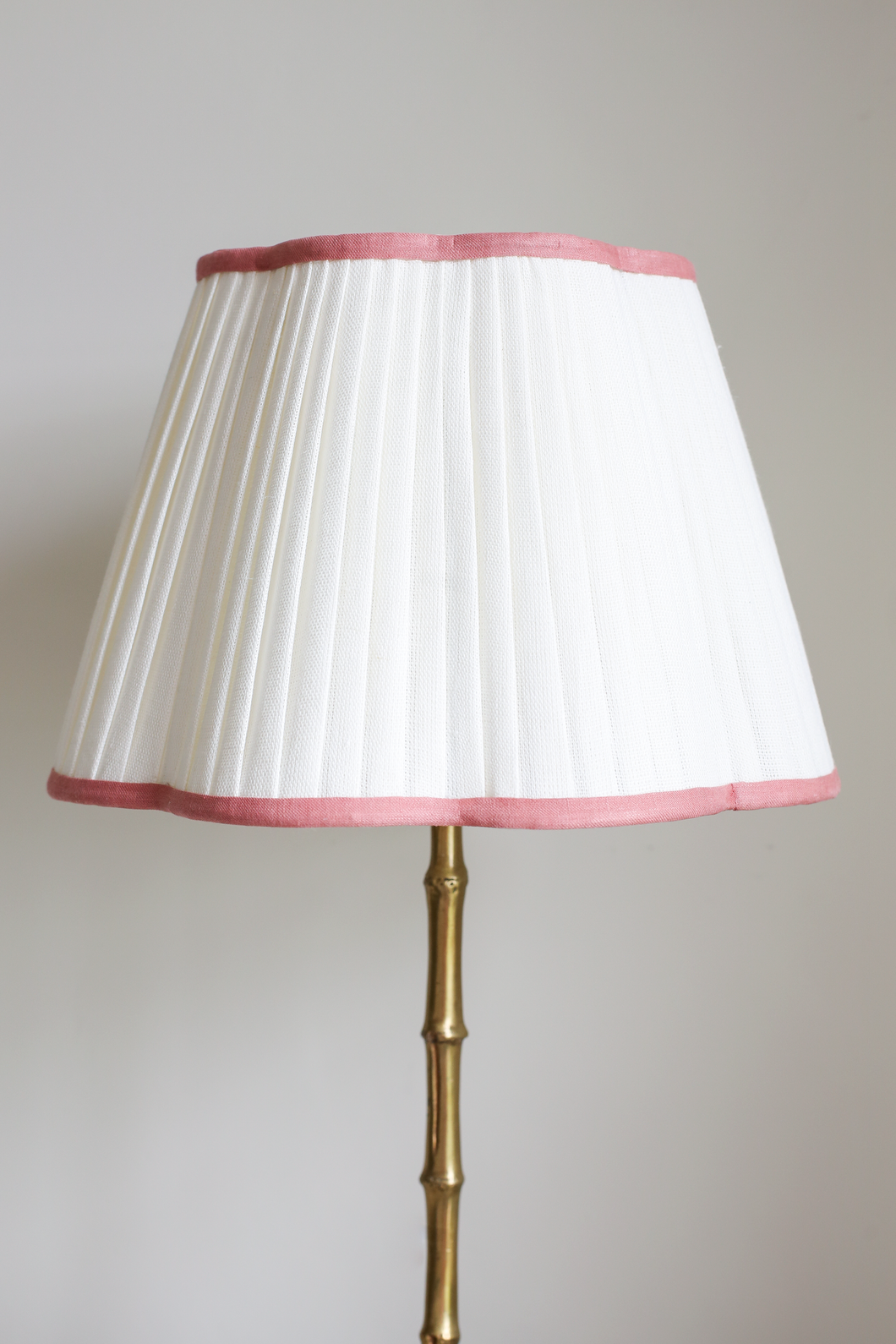 OTTILIE LAMPSHADE WITH ROSE TRIM